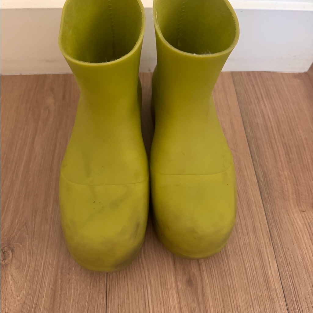 Bottega Veneta Green Puddle Boots